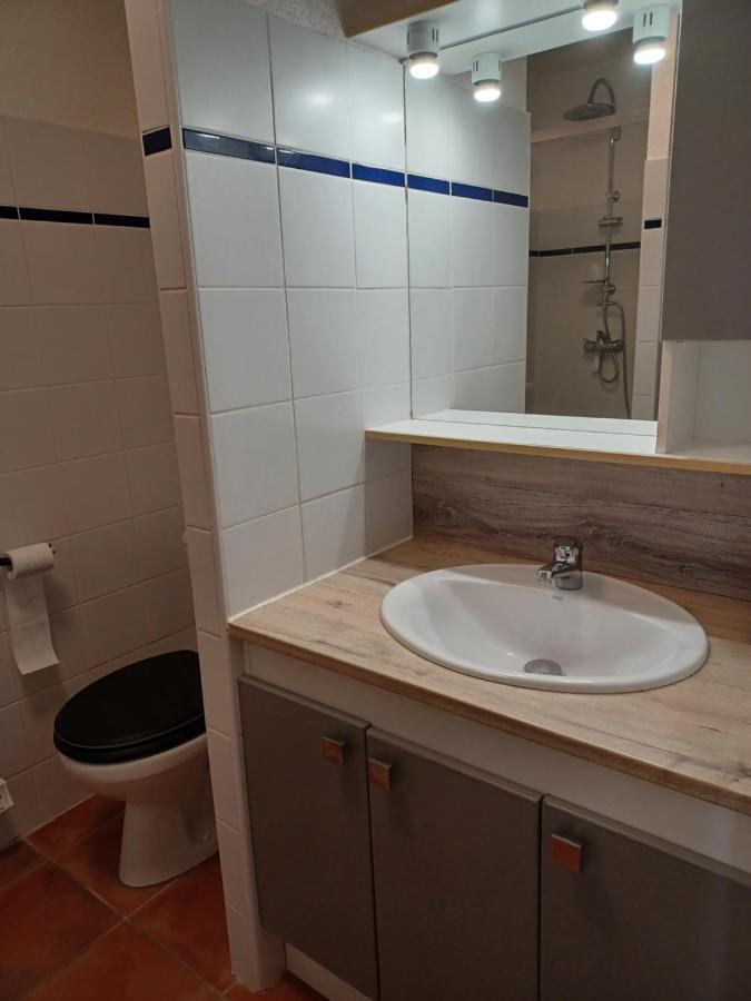 Charmante Villa Dans Village Naturiste 勒卡特 外观 照片