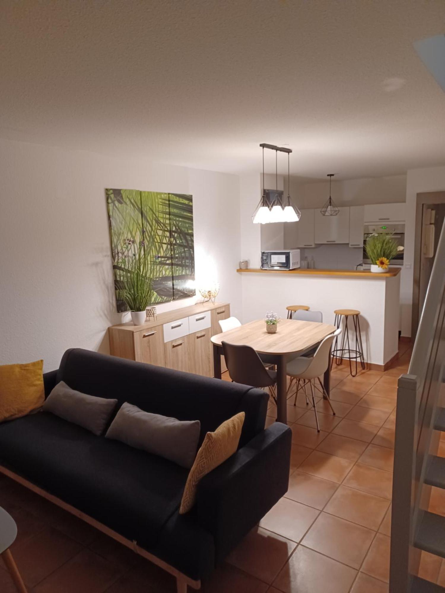 Charmante Villa Dans Village Naturiste 勒卡特 外观 照片